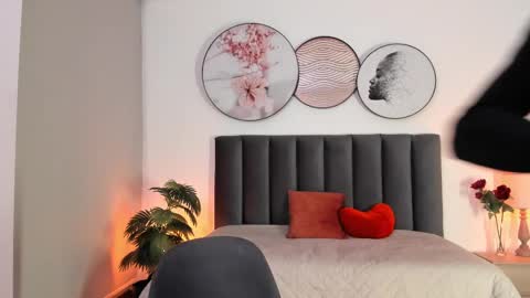 Sahara Garcia online show from 02.20.25