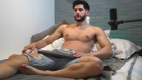 Snapshot of saimonhot1 chatting on 02.08.25 saimon online show from 02.08.25