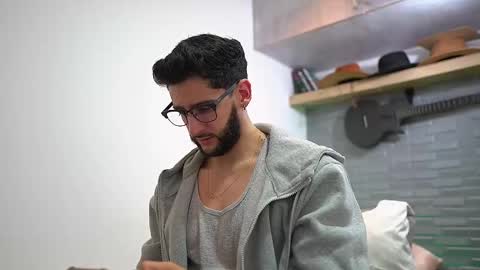 Snapshot of saimonhot1 chatting on 02.21.25 saimon online show from 02.21.25