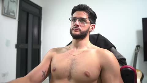 Snapshot of saimonhot1 chatting on 11.17.25 saimon online show from 11.17.25