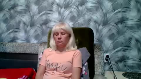 sakura_blonde online show from 11.06.25