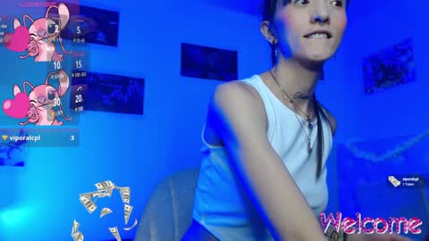 Sakura Skinny online show from 12.17.24