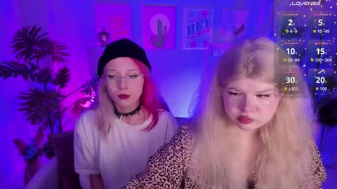 Snapshot of sakurabliss chatting on 09.23.25 sakurabliss online show from 09.23.25