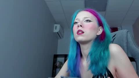 Snapshot of sakurabliss chatting on 11.08.25 sakurabliss online show from 11.08.25