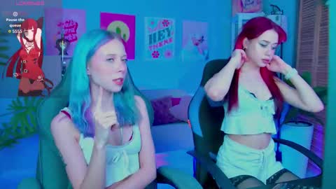 Snapshot of sakurabliss chatting on 11.22.25 sakurabliss online show from 11.22.25