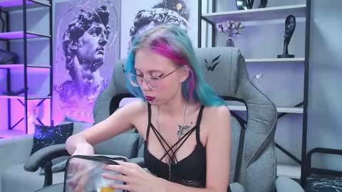 Snapshot of sakurabliss chatting on 12.05.25 sakurabliss online show from 12.05.25