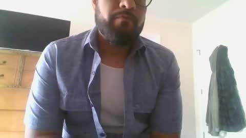 sal cumplaciente online show from 10.15.25