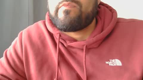 Snapshot of sal_cumplaciente chatting on 04.30.26 sal cumplaciente online show from 04.30.26