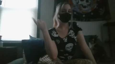 Salem Veil online show from 03.01.26