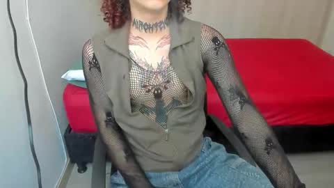 Snapshot of salemqueer_ chatting on 04.10.26 Sam online show from 04.10.26