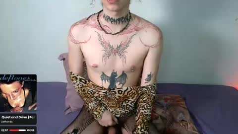 Snapshot of salemqueer_ chatting on 04.28.26 Sam online show from 04.28.26