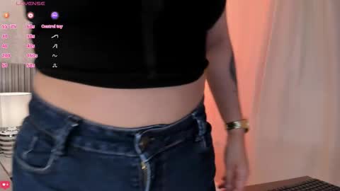 Silvia online show from 02.18.26