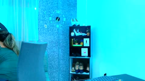 sally_ricci online show from 09.17.25