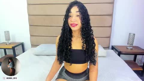 Snapshot of sally_rosses chatting on 11.12.25 sally rosses online show from 11.12.25