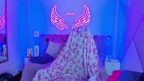 miss Sally online every night from 1am to 8am  Colombia time online show from 03.08.26