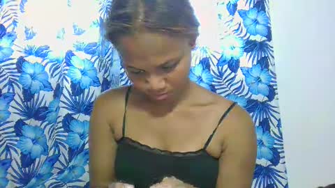 Snapshot of sallywett chatting on 02.27.25 SallyWett online show from 02.27.25