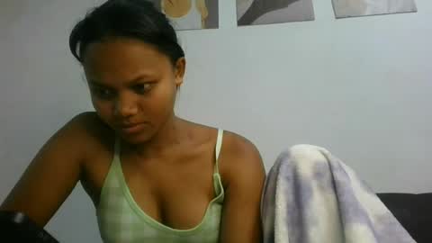Snapshot of sallywett chatting on 06.15.26 SallyWett online show from 06.15.26