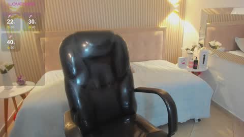 Snapshot of salmaacute chatting on 02.19.25 Salma online show from 02.19.25