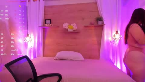 Snapshot of salmaacute chatting on 09.17.25 Salma online show from 09.17.25