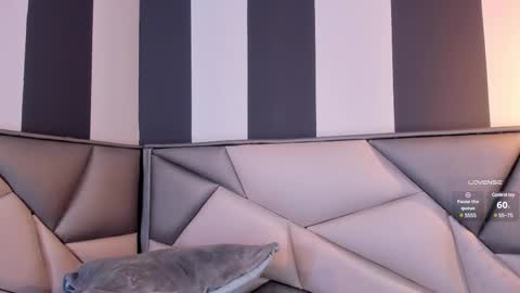 Snapshot of salome__evans chatting on 03.12.25 salome__evans online show from 03.12.25