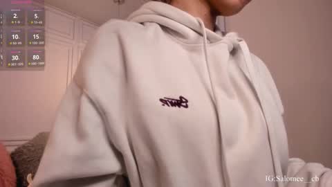 Snapshot of salome__evans chatting on 11.25.25 salome__evans online show from 11.25.25