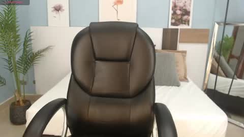 Snapshot of salome_veles chatting on 07.29.26 salome_veles online show from 07.29.26