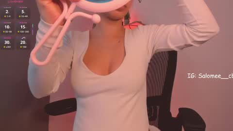 Snapshot of salomee__evans chatting on 04.16.26 Salome online show from 04.16.26