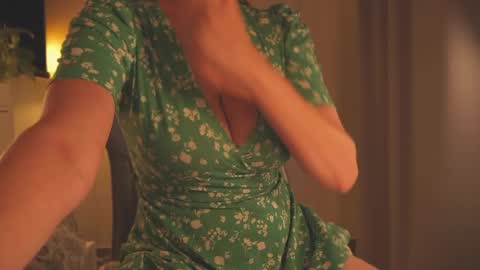 Snapshot of saltedhoney chatting on 05.11.26 IsaBella- online show from 05.11.26