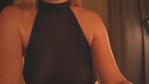 Snapshot of saltedhoney chatting on 05.16.26 IsaBella- online show from 05.16.26