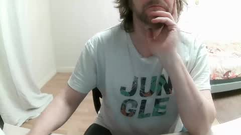 Snapshot of saltimbanquier chatting on 01.26.25 Saltimbanquier Salt ou Banquier online show from 01.26.25