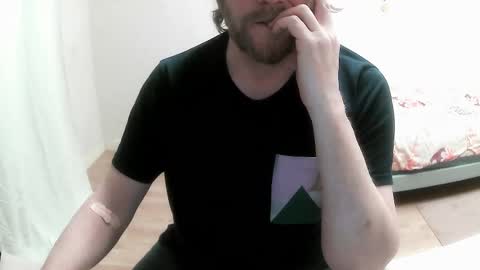 Snapshot of saltimbanquier chatting on 03.11.25 Saltimbanquier Salt ou Banquier online show from 03.11.25