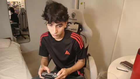 salvatore_montt online show from 12.04.25