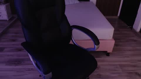 SAM MANSON online show from 10.06.25