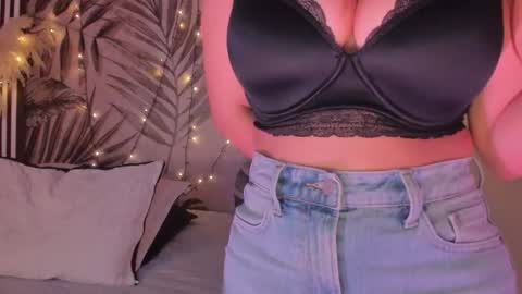 Samaantha  online show from 11.27.25