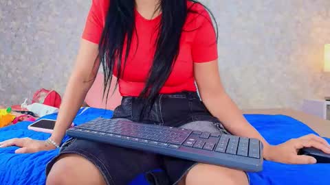 Snapshot of samanta_360 chatting on 10.11.25 Samanta online show from 10.11.25