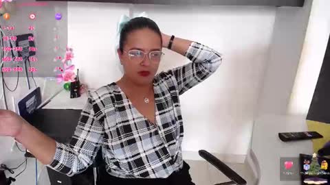 SAMANTA OWEN online show from 12.29.24