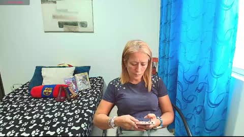 Samanta Stone online show from 01.24.25