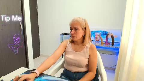 Samanta Stone online show from 09.23.25