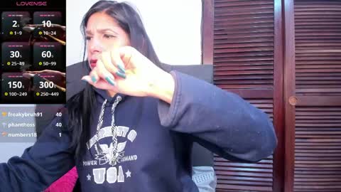 Snapshot of samantha1_rosse01 chatting on 05.08.26 samantha1_rosse01 online show from 05.08.26