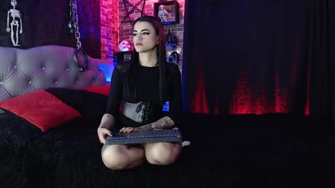 Snapshot of samantha_abrill chatting on 02.19.25 Samantha and Victor online show from 02.19.25