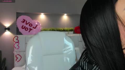  Samanthaa online show from 02.15.25