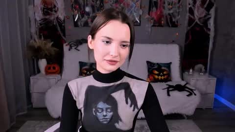 Snapshot of samanthaawalker chatting on 10.16.25 SamanthaaWalker online show from 10.16.25