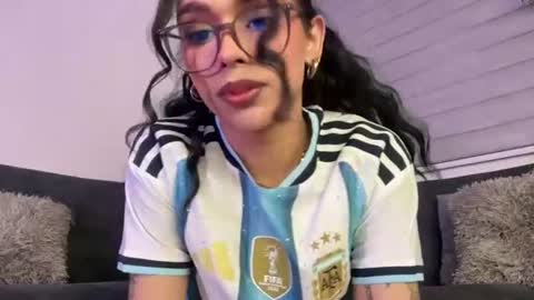 Snapshot of samanthabernardo_ chatting on 06.17.26 Samantha Bernardo online show from 06.17.26