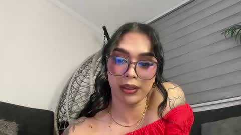 Snapshot of samanthabernardo_ chatting on 06.18.26 Samantha Bernardo online show from 06.18.26