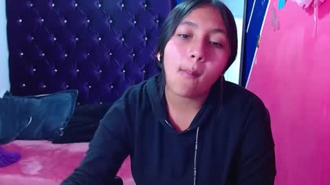 Snapshot of samanthafer chatting on 03.01.25 samantha online show from 03.01.25