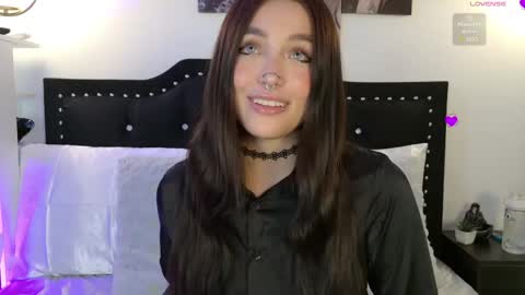 Snapshot of samanthagrant_ chatting on 06.05.26 IGSamanthaGrant 10 online show from 06.05.26