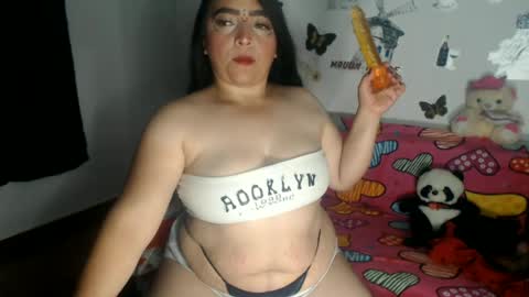 Snapshot of samanthakler17 chatting on 06.25.26 samantha online show from 06.25.26