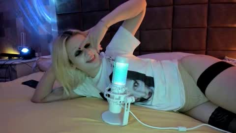 Samantha online show from 10.25.25