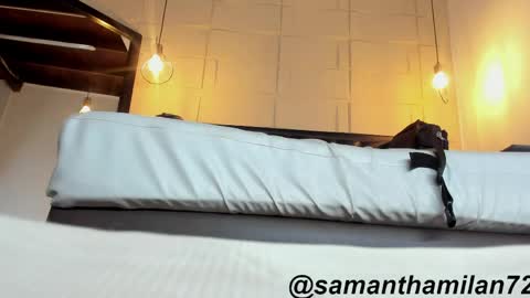 Snapshot of samanthamilan1 chatting on 04.25.26 Sam online show from 04.25.26