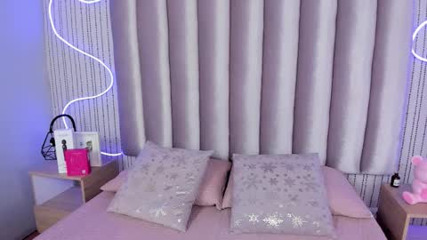 Alejandra  online show from 01.14.26